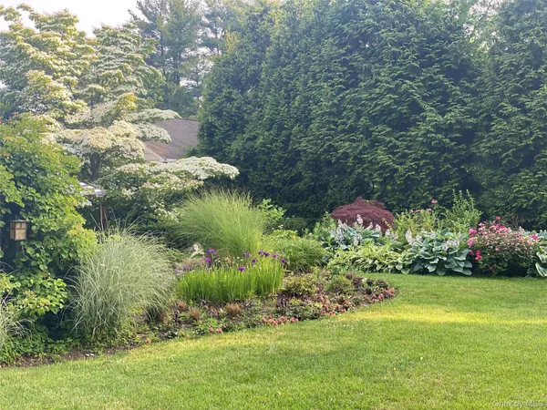 $2,695,000 | 18 Tamarac Trail, Harrison, NY 10528