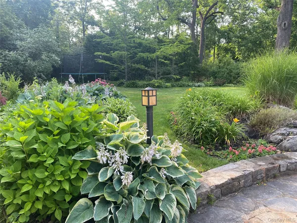 $2,695,000 | 18 Tamarac Trail, Harrison, NY 10528
