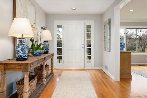 $2,695,000 | 18 Tamarac Trail, Harrison, NY 10528