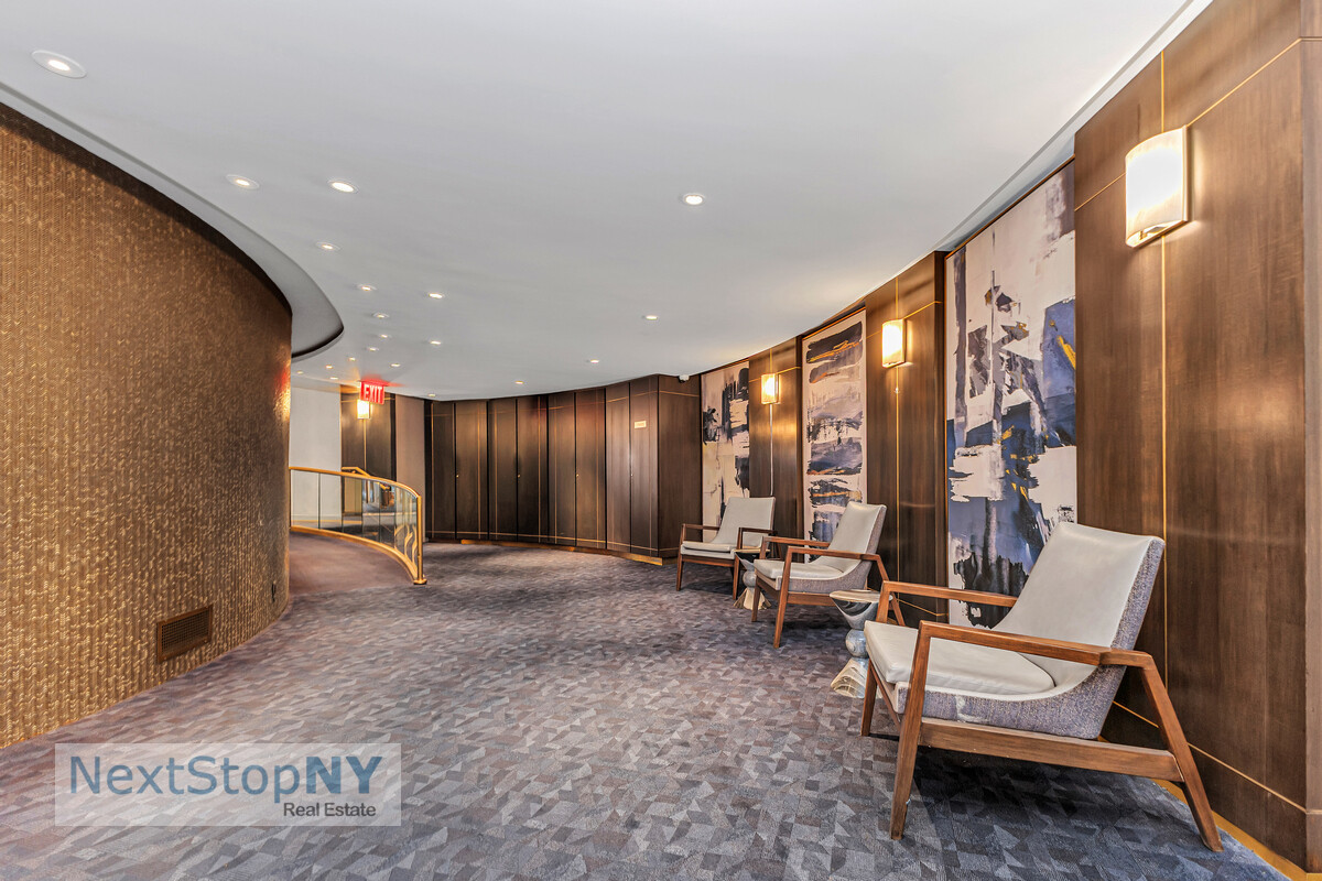 233 East 69th Street, Unit 6O Manhattan, NY 10021 - Photo 5 of 6