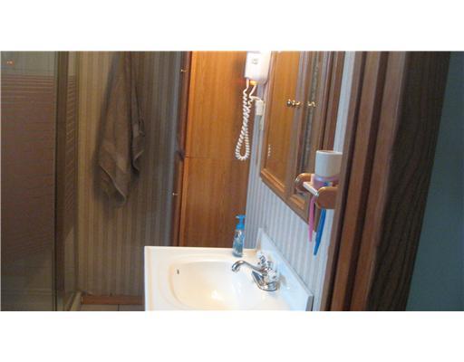 371 Friday Road Pittsburgh, PA 15209 - Photo 14 of 18 Full Bath.