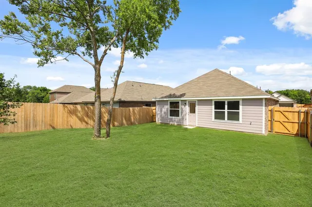 $264,990 | 1509 Romans Road, Ennis, TX 75119