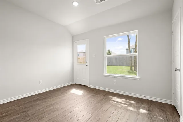 $264,990 | 1509 Romans Road, Ennis, TX 75119