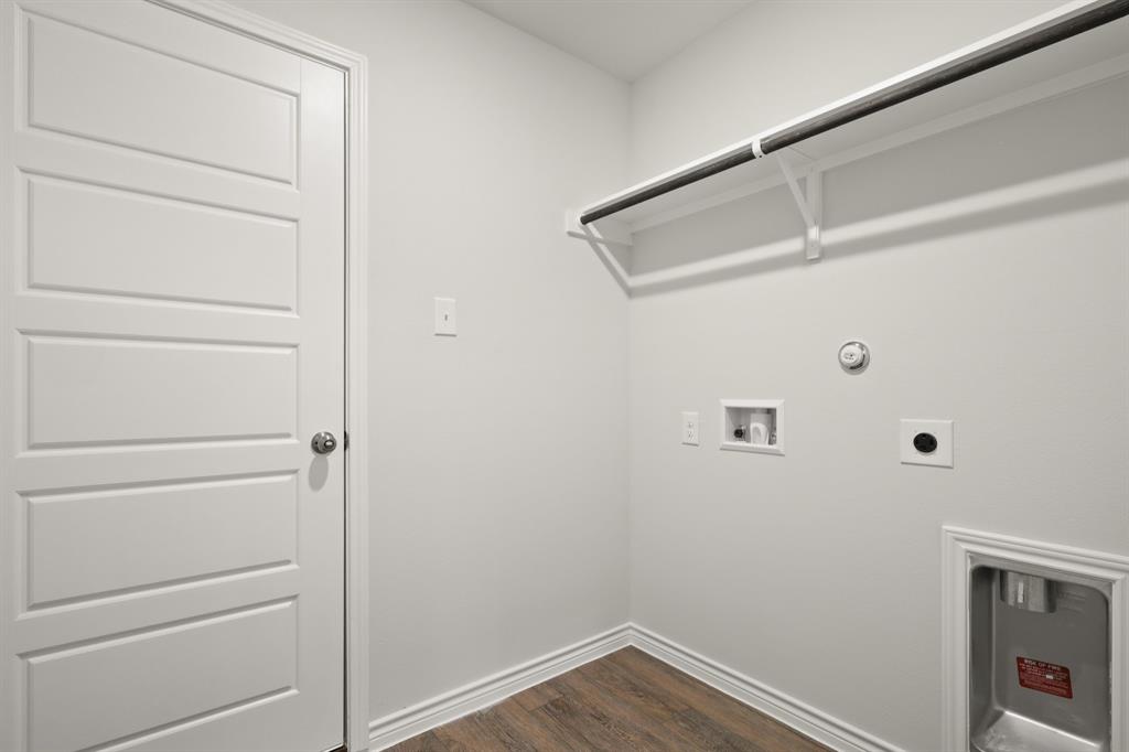 1509 Romans Road Ennis, TX 75119 - Photo 7 of 36