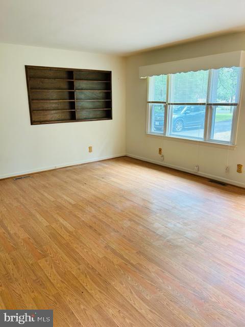380 McCarty Road Fredericksburg, VA 22405 - Photo 17 of 30 Living Room