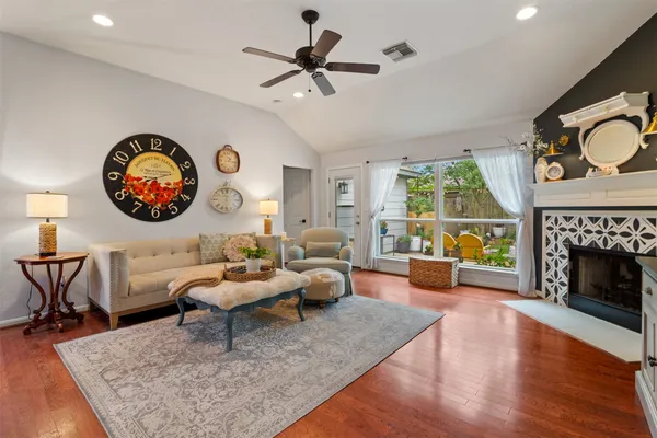 $325,000 | 19306 Young Oak Street, Spring, TX 77379