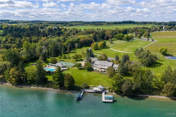 $21,000,000 | 3074 West Lake Road, Skaneateles, NY 13152