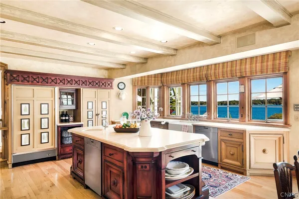 $21,000,000 | 3074 West Lake Road, Skaneateles, NY 13152