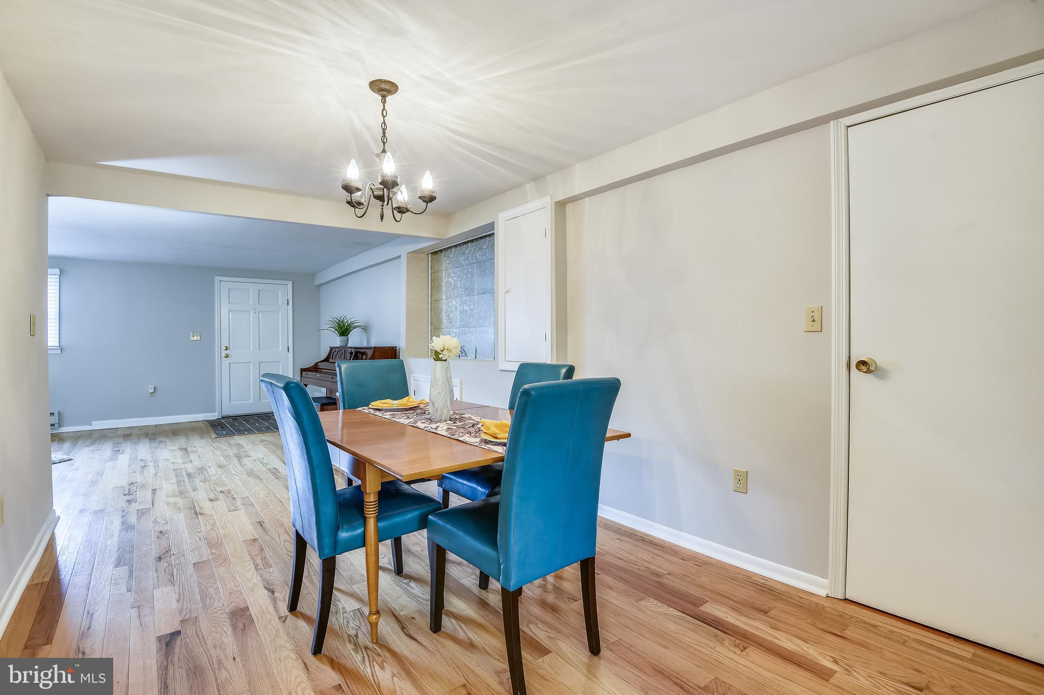 1213 Hillside Road Pasadena, MD 21122 - Photo 24 of 26 Apartment Dining Room