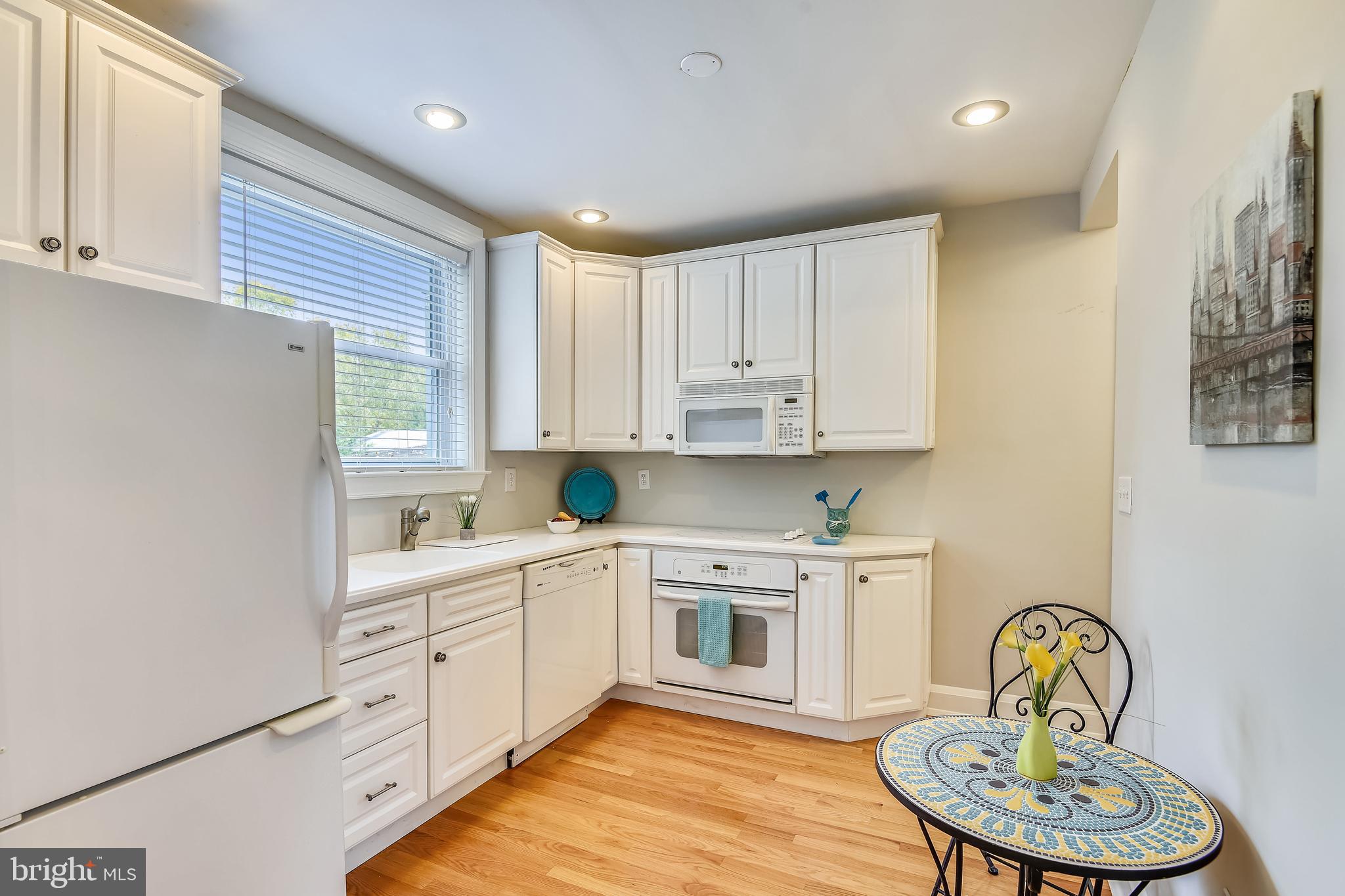 1213 Hillside Road Pasadena, MD 21122 - Photo 8 of 26 Kitchen