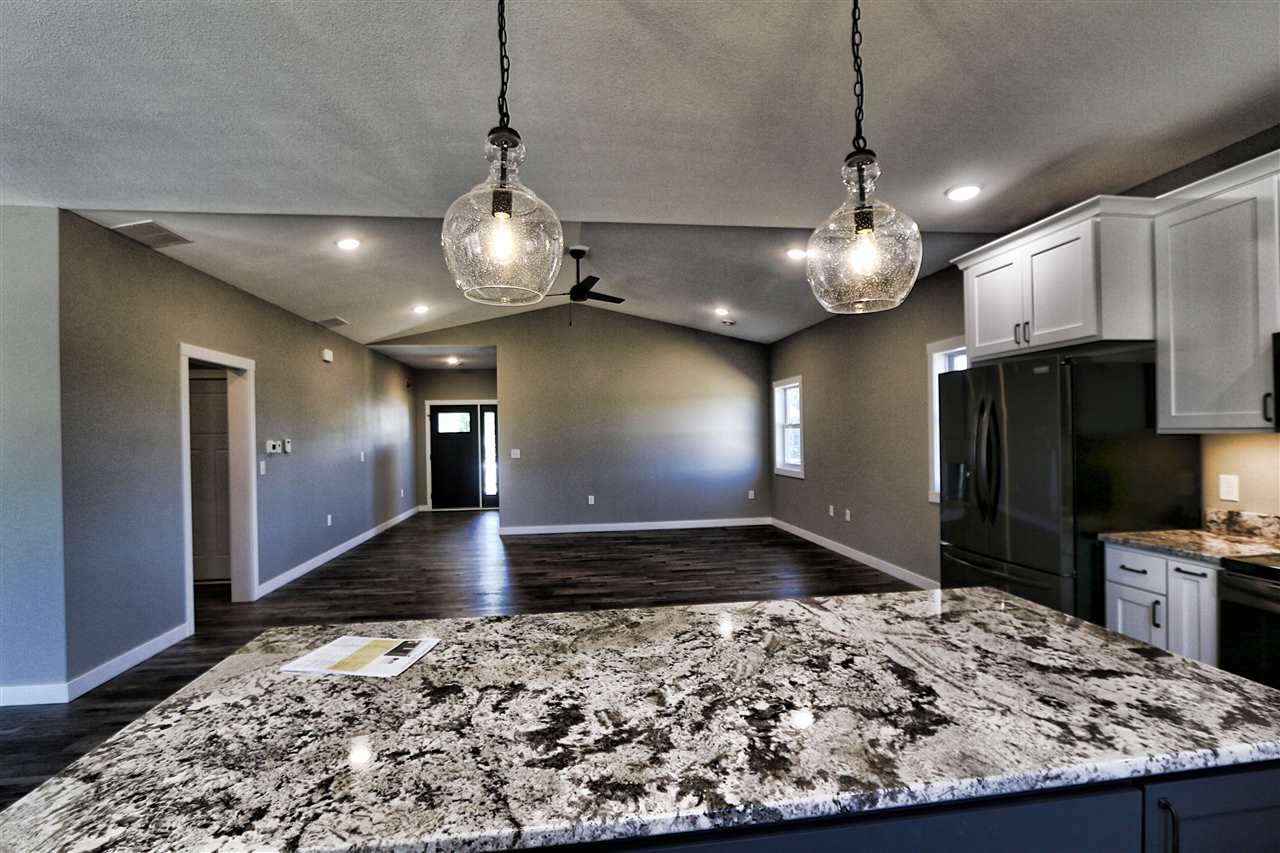 2356 Shagbark Ln Road Decorah, IA 52101 - Photo 5 of 19 Gallery Image 5