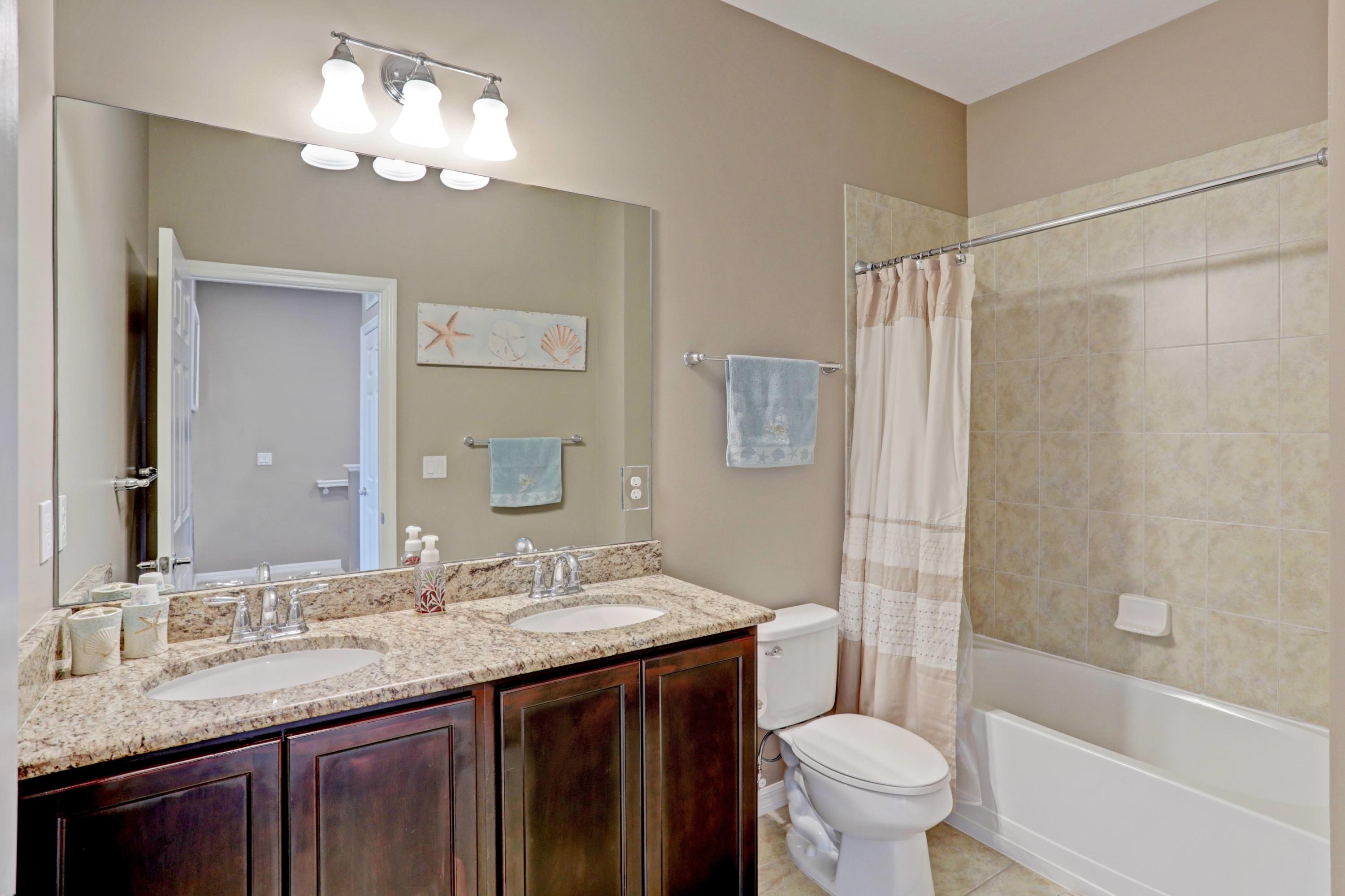 2742 Avalon Way Jupiter, FL 33458 - Photo 27 of 48 Bathroom