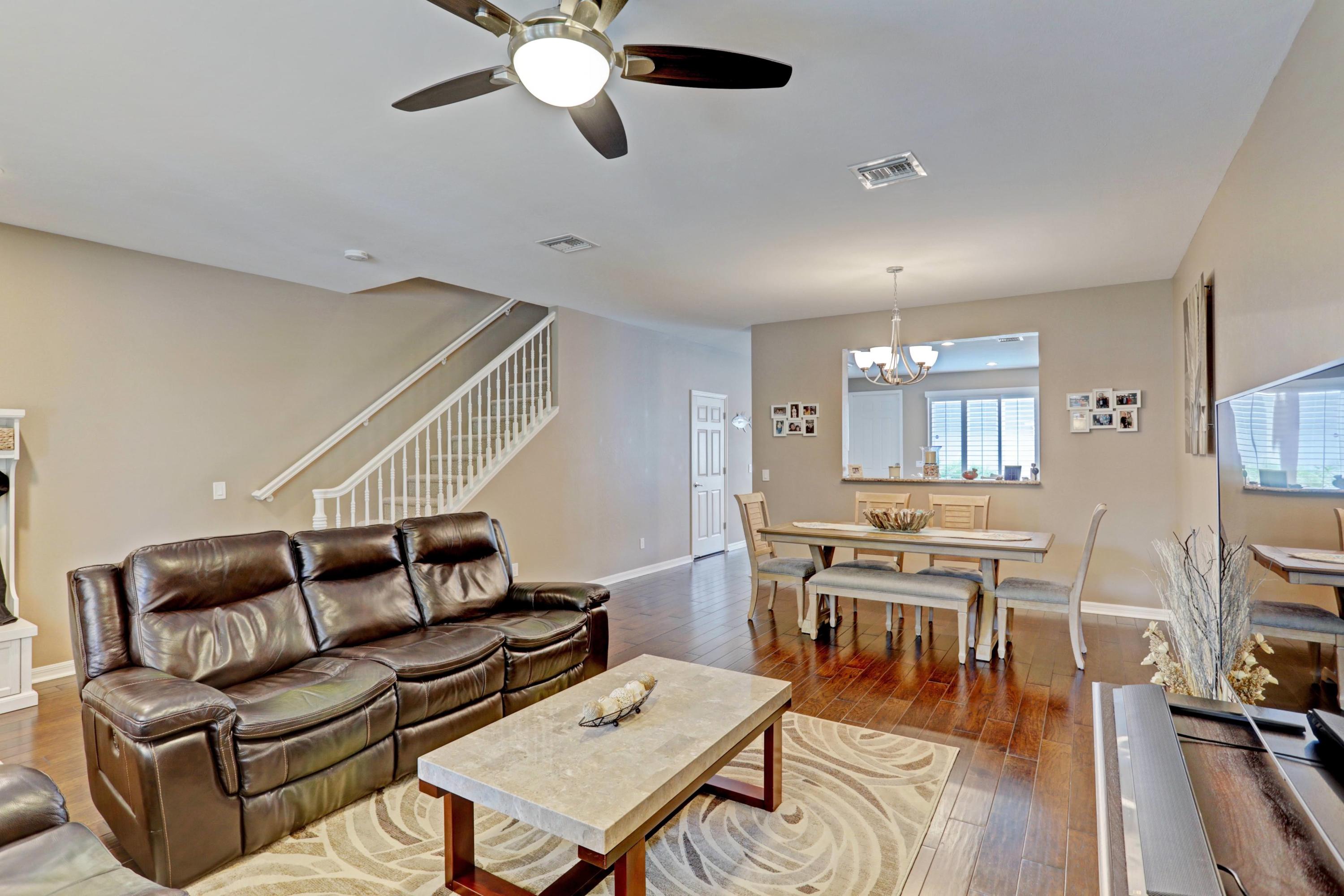 2742 Avalon Way Jupiter, FL 33458 - Photo 6 of 48 Living Room