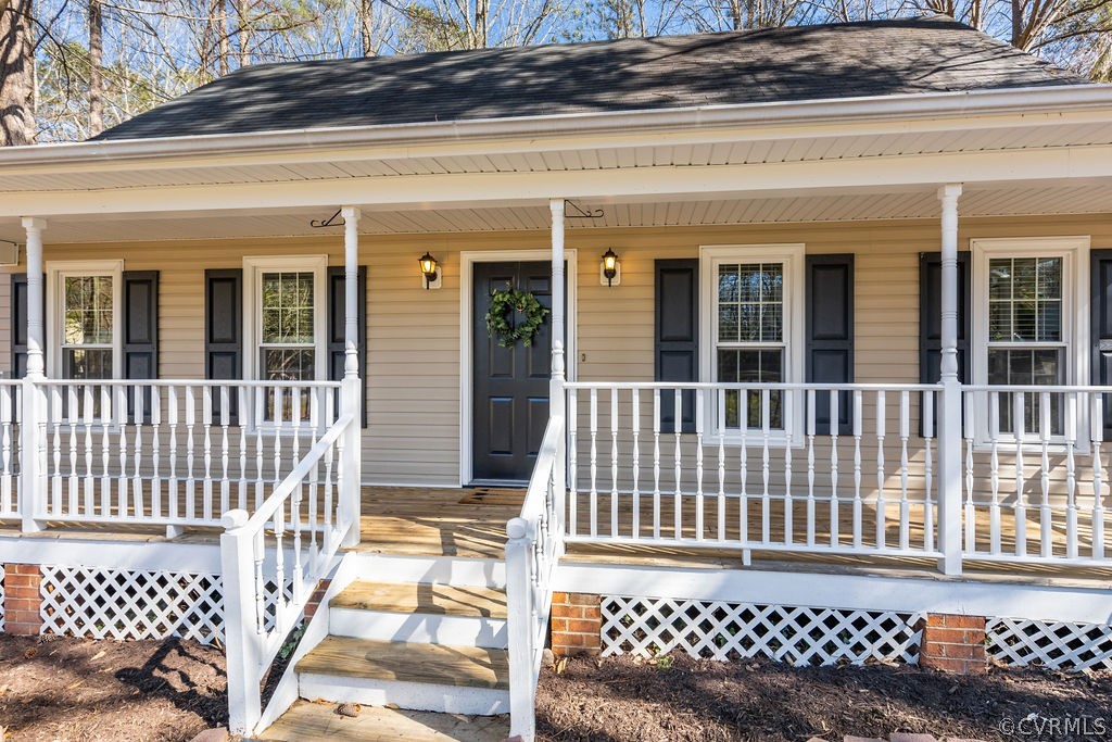 7005 Pointer Ridge Road Midlothian, VA 23112 - Photo 6 of 30 front view of a house