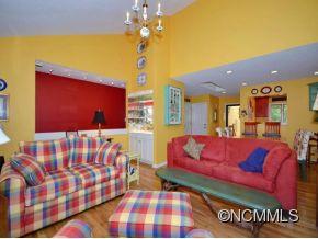 108 Beaver Ridge Road Asheville, NC 28804 - Photo 3 of 14 Gallery Image 3