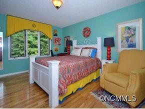 108 Beaver Ridge Road Asheville, NC 28804 - Photo 8 of 14 Gallery Image 8