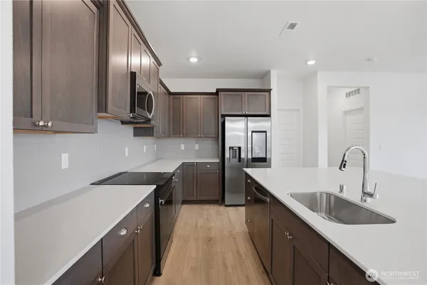 $649,950 | 20477 Echo Lane East, Bonney Lake, WA 98391