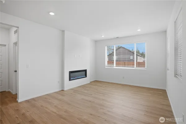 $649,950 | 20477 Echo Lane East, Bonney Lake, WA 98391