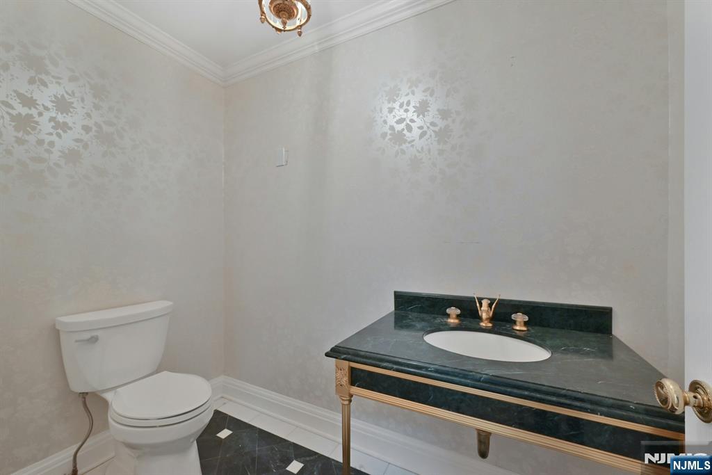 195 Elm Road Englewood, NJ 07631 - Photo 22 of 49