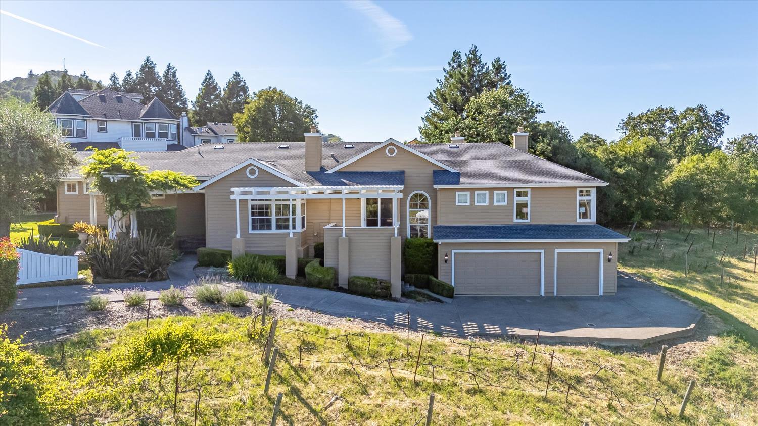 4548 Fable Court Santa Rosa, CA 95404 - Photo 8 of 55