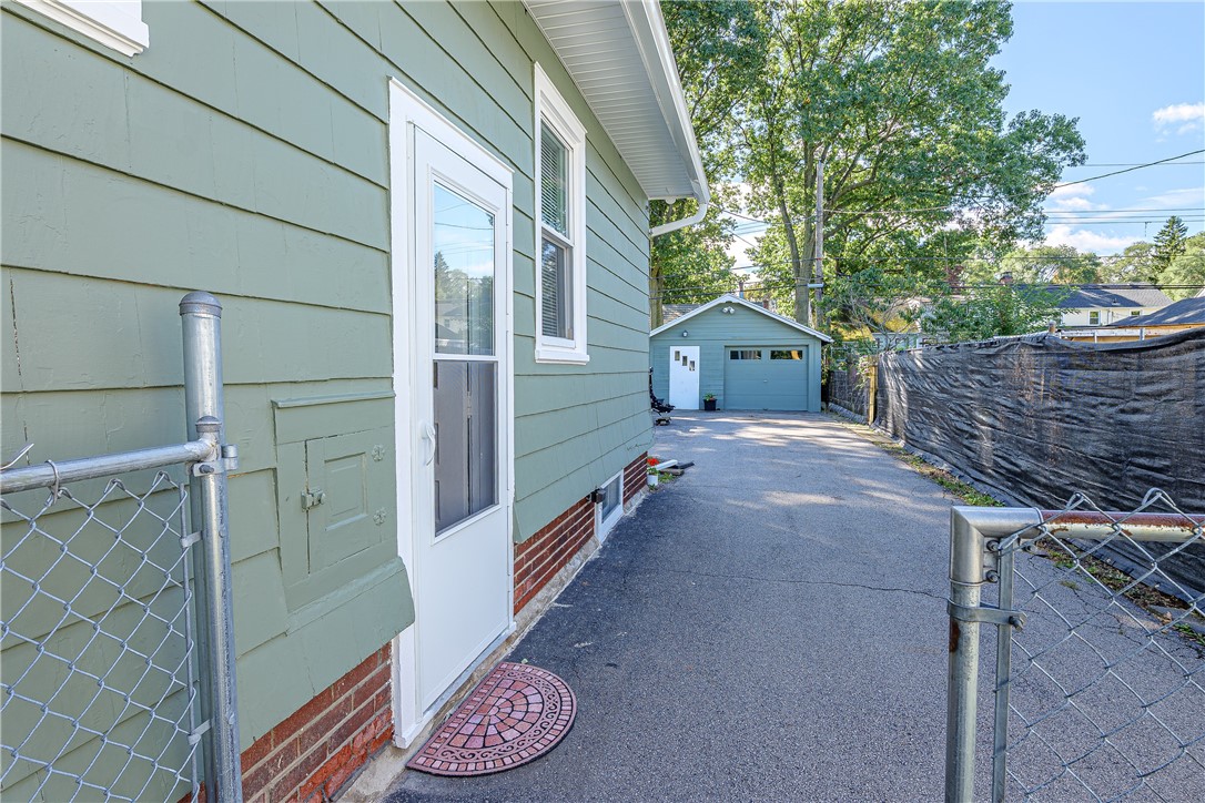 75 Garford Road Irondequoit, NY 14622 - Photo 42 of 46 Gallery Image 42