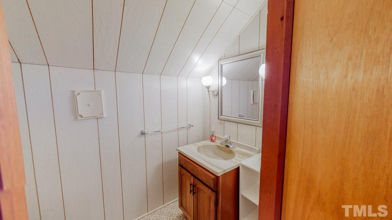 413 Reams Avenue Roxboro, NC 27573 - Photo 27 of 30 Gallery Image 27
