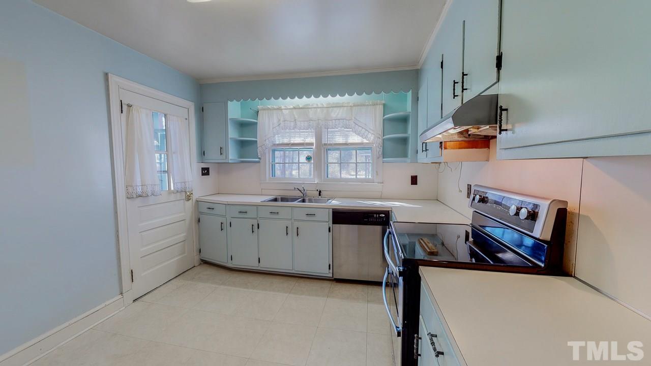 413 Reams Avenue Roxboro, NC 27573 - Photo 6 of 30 Gallery Image 6