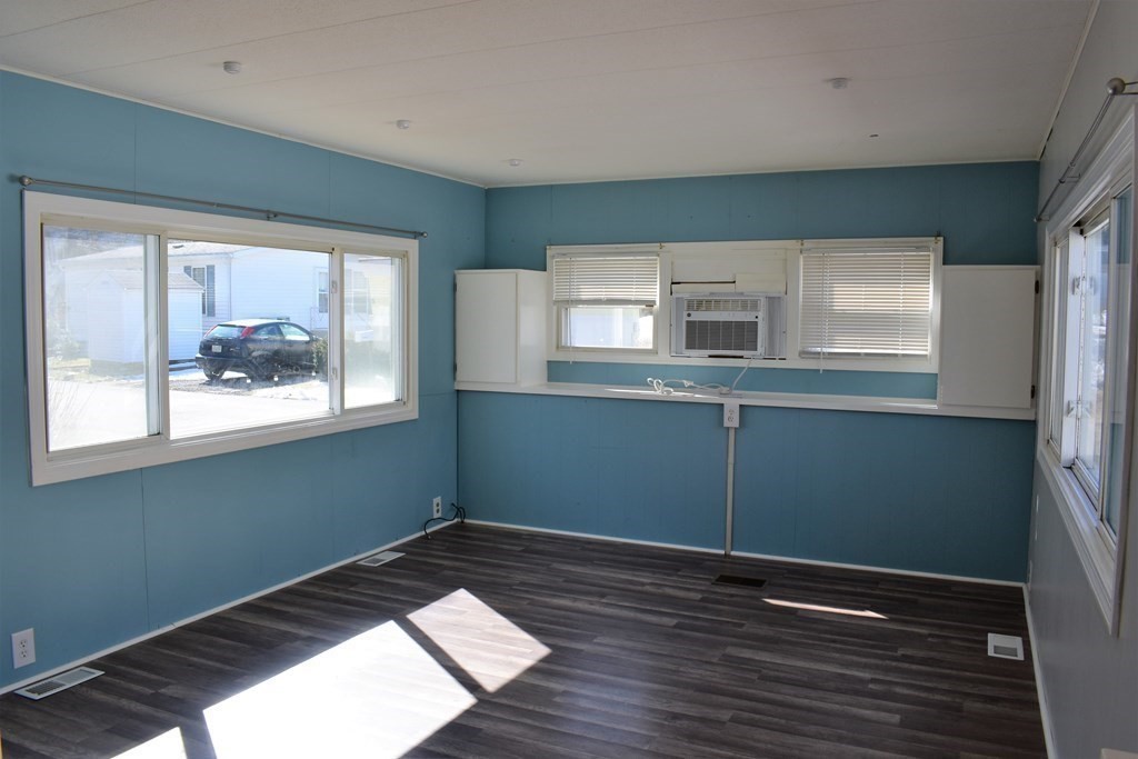 4 Keystone Road Holbrook, MA 02343 - Photo 7 of 14 Gallery Image 7