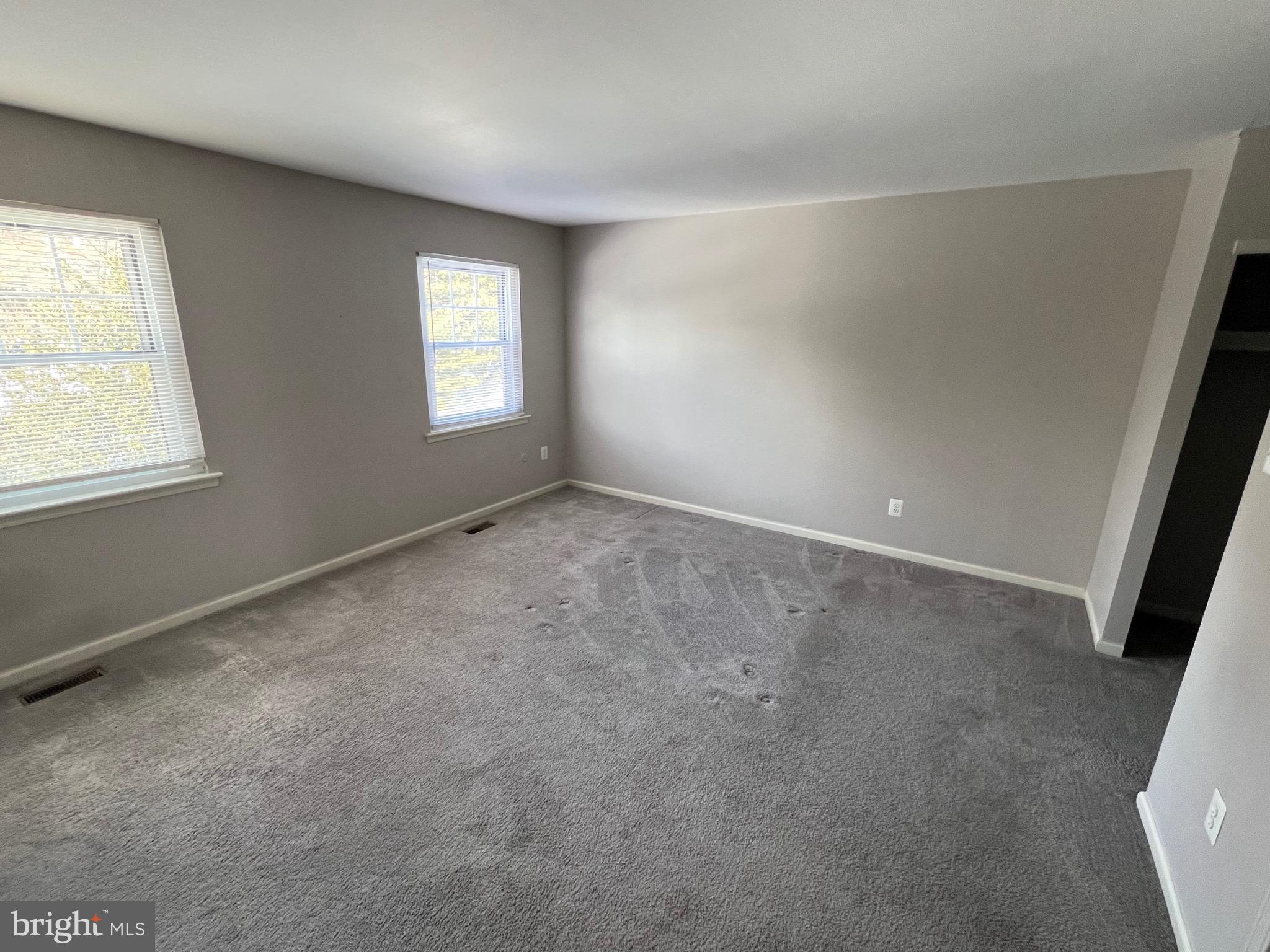 8 Coventry Court Blue Bell, PA 19422 - Photo 16 of 22 Main bedroom