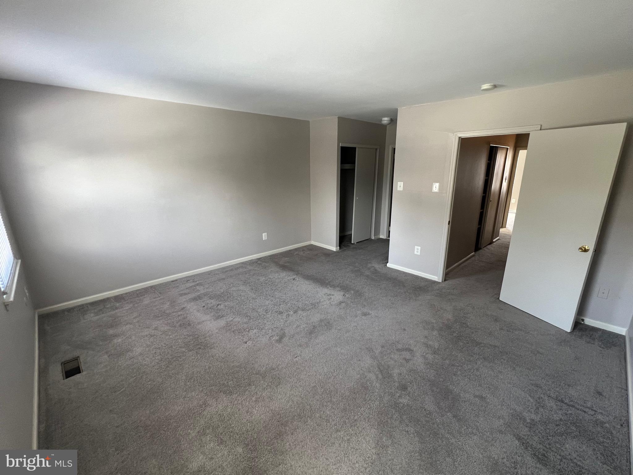 8 Coventry Court Blue Bell, PA 19422 - Photo 17 of 22 Main bedroom