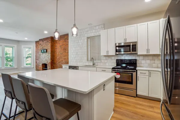 $2,495 | 1386 Neil Avenue, Unit 1/2, Columbus, OH 43201