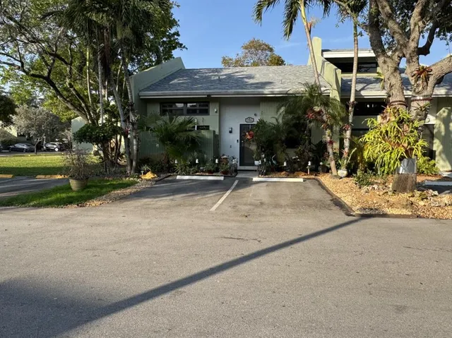 a view of a volley ball court
