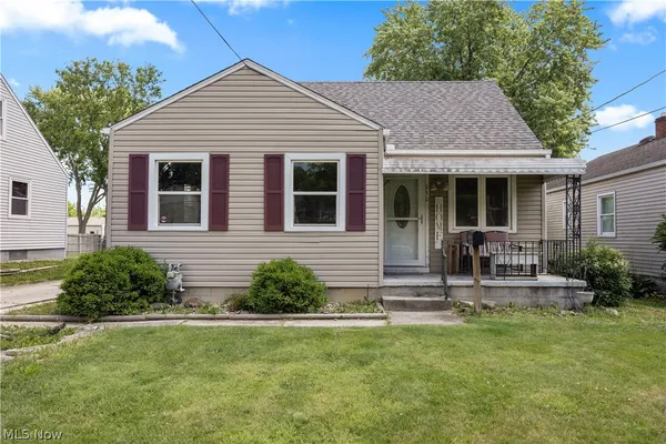 $159,900 | 130 Roger Avenue, Bellevue, OH 44811