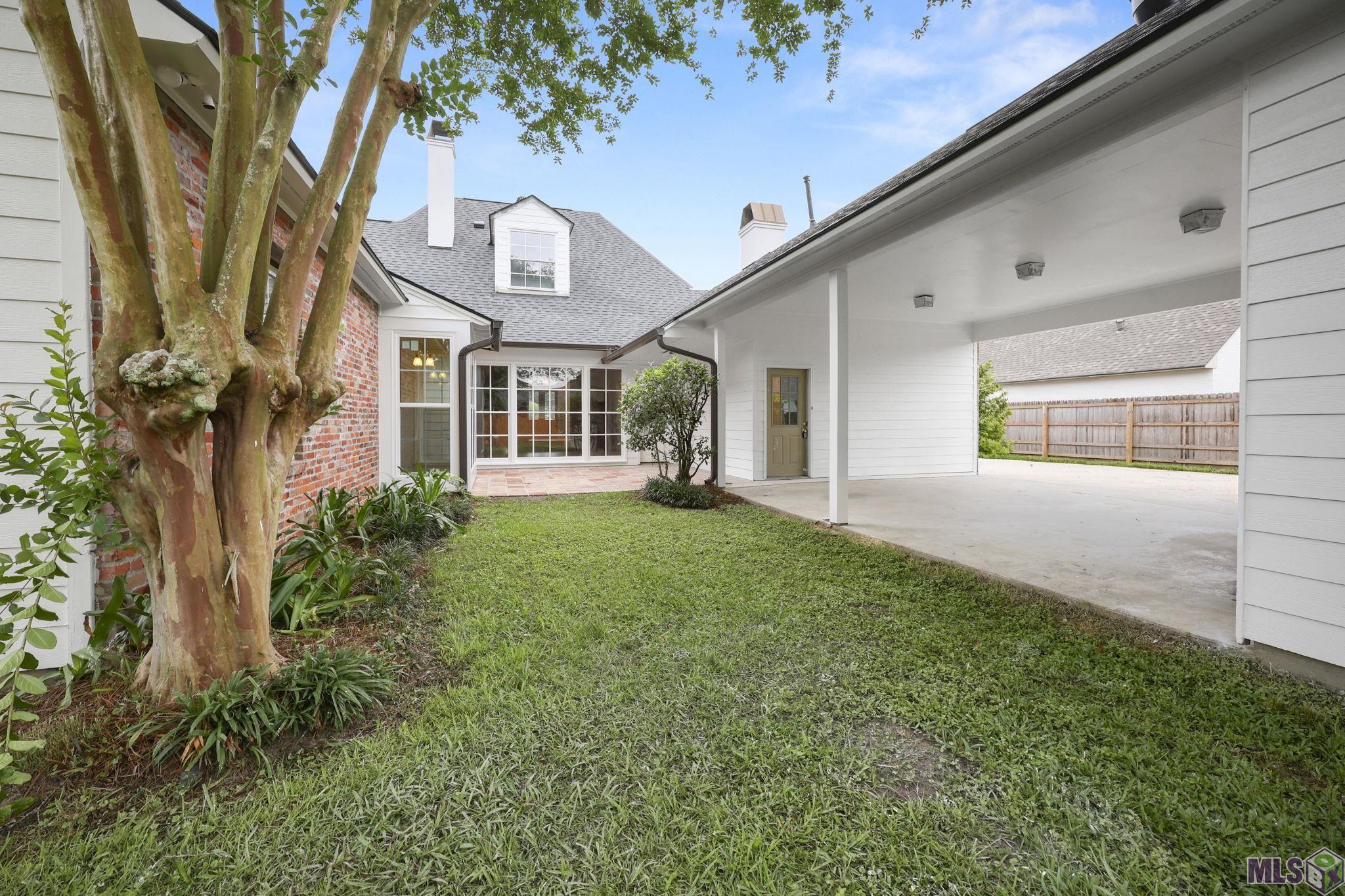 5515 North Pointer Court Baton Rouge, LA 70808 - Photo 42 of 47 Carport Parking