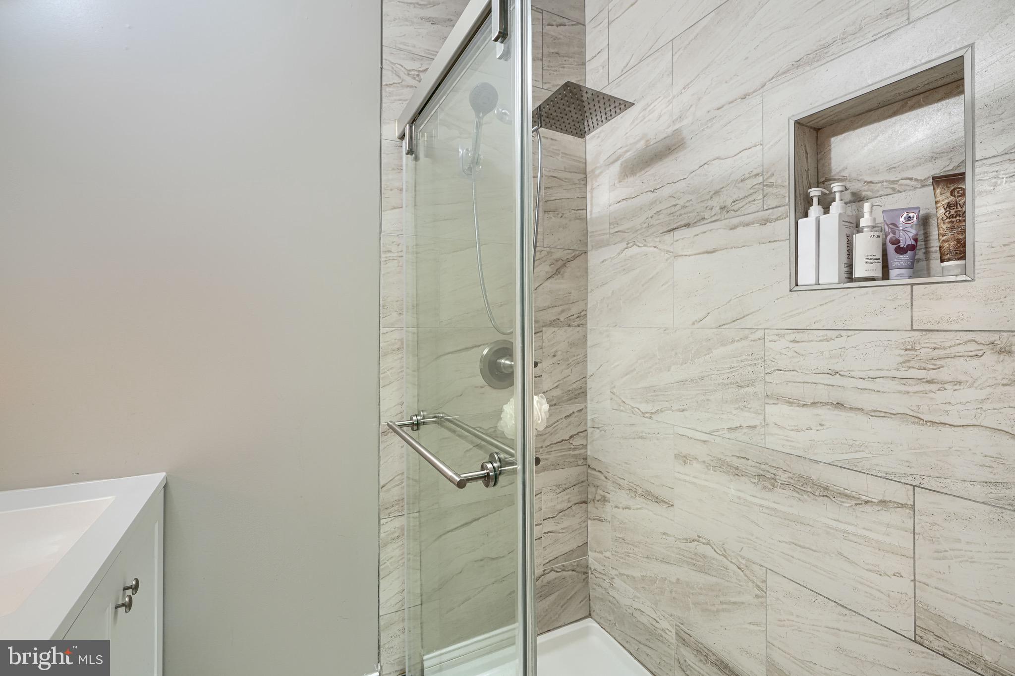 4606 Cedar Garden Road Baltimore, MD 21229 - Photo 33 of 46
