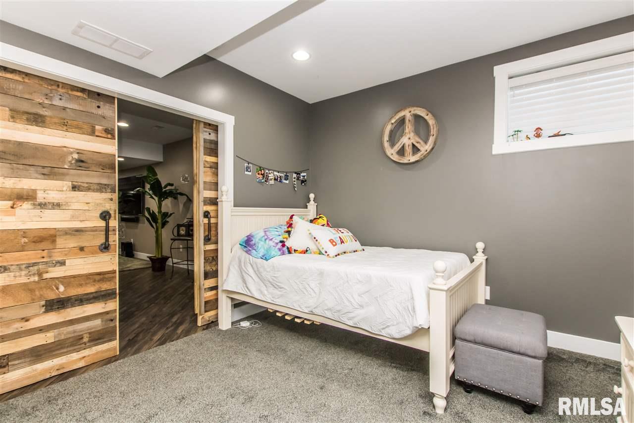 1745 Kingsbury Road Washington, IL 61571 - Photo 23 of 34 Gallery Image 23