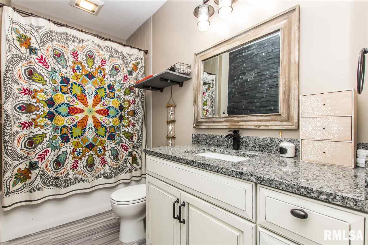 1745 Kingsbury Road Washington, IL 61571 - Photo 29 of 34 Gallery Image 29