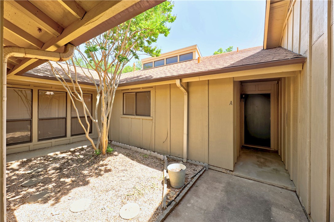 11915 Charing Cross Road, Unit A Austin, TX 78759 - Photo 2 of 26