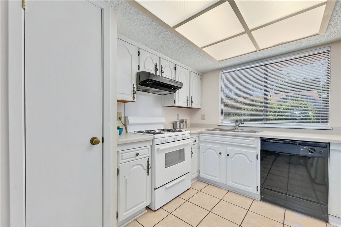 11915 Charing Cross Road, Unit A Austin, TX 78759 - Photo 10 of 26