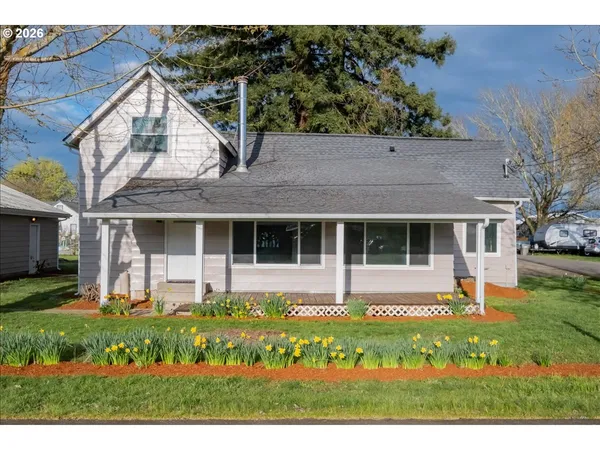 $400,000 | 111 East 3rd Street, Halsey, OR 97348