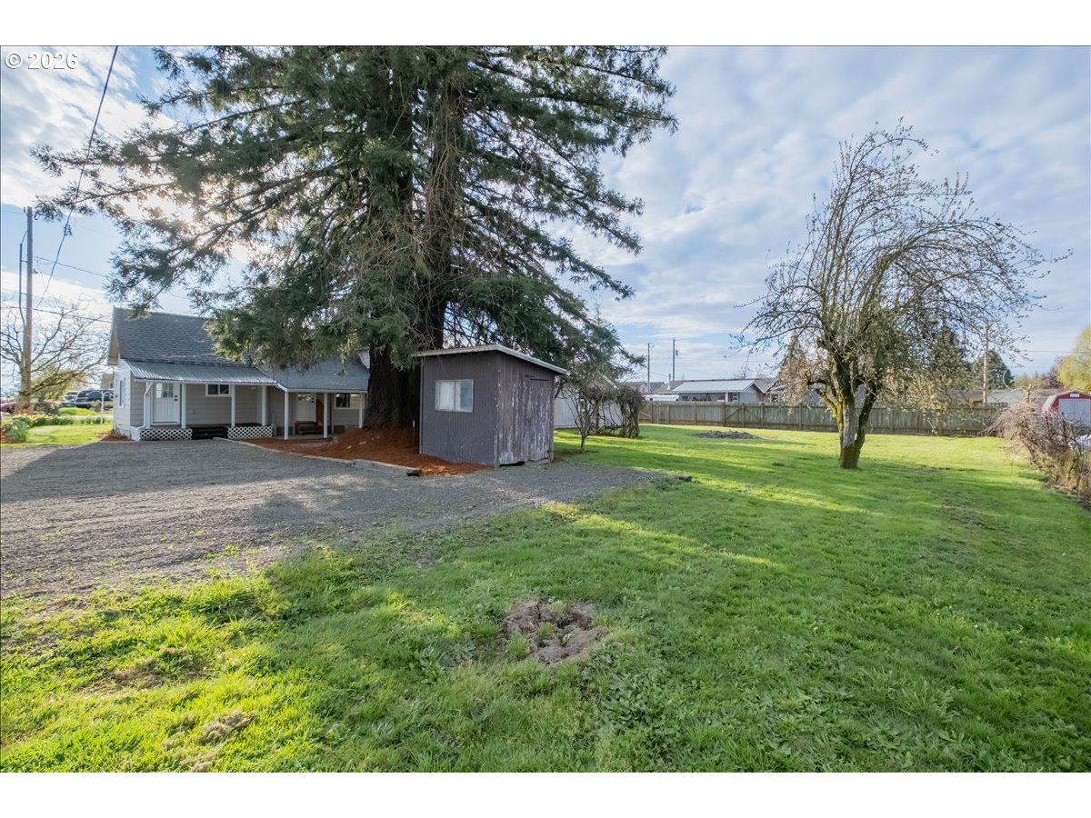 111 East 3rd Street Halsey, OR 97348 - Photo 7 of 41