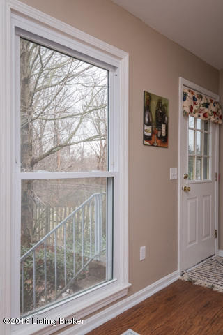 7118 Ridge Creek Road Louisville, KY 40291 - Photo 11 of 35 032
