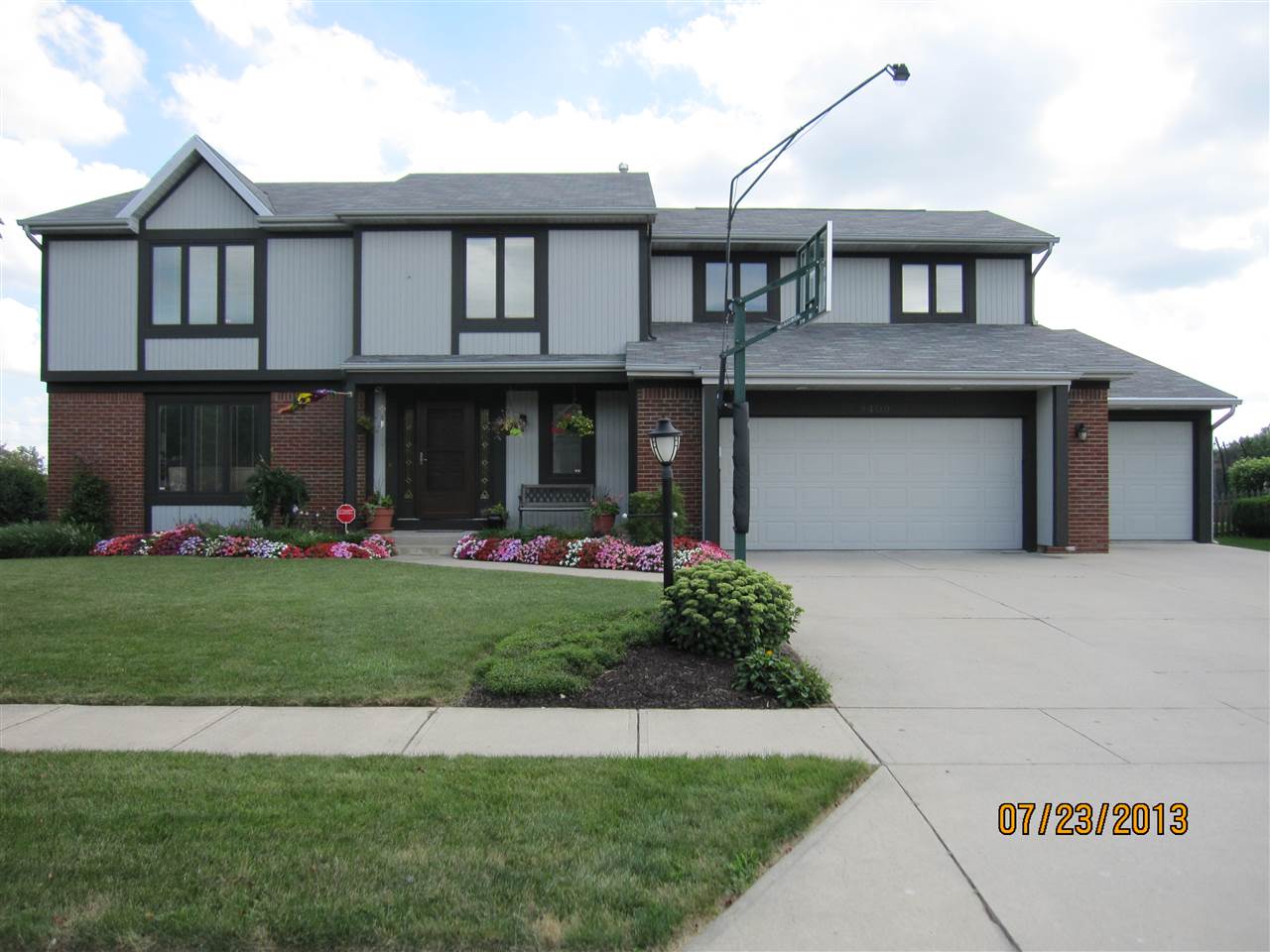 9409 White Shell Drive Fort Wayne, IN 46804 - Photo 1 of 35 Gallery Image 1