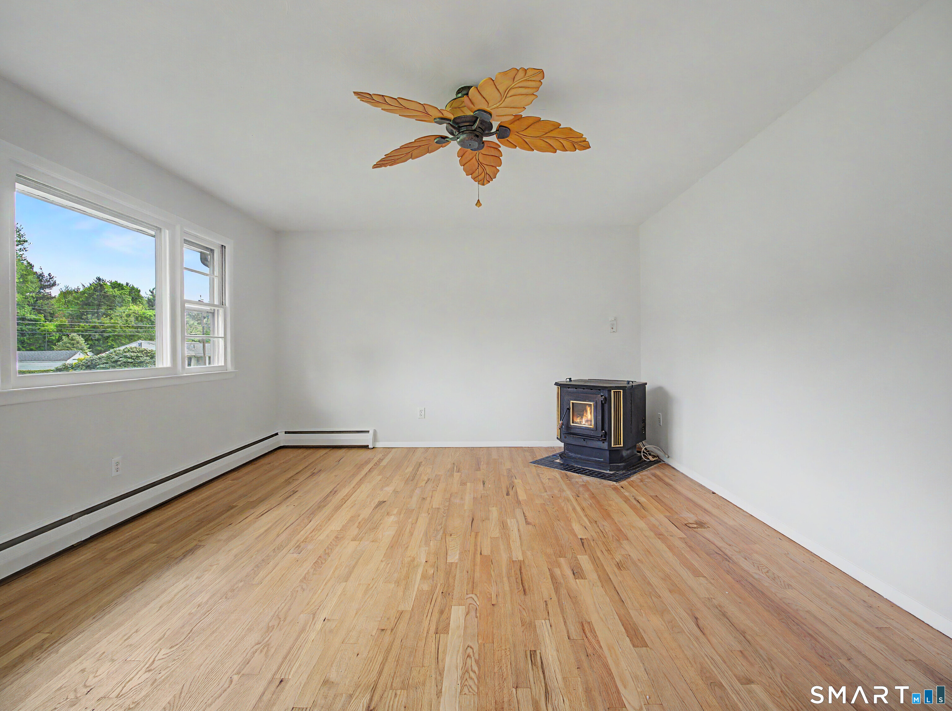 23 Raymond Road South Windsor, CT 06074 - Photo 3 of 37