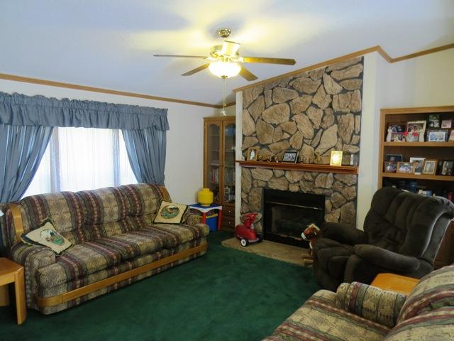 215 Rea Road Ridgeway, VA 24148 - Photo 9 of 34 GREAT ROOM