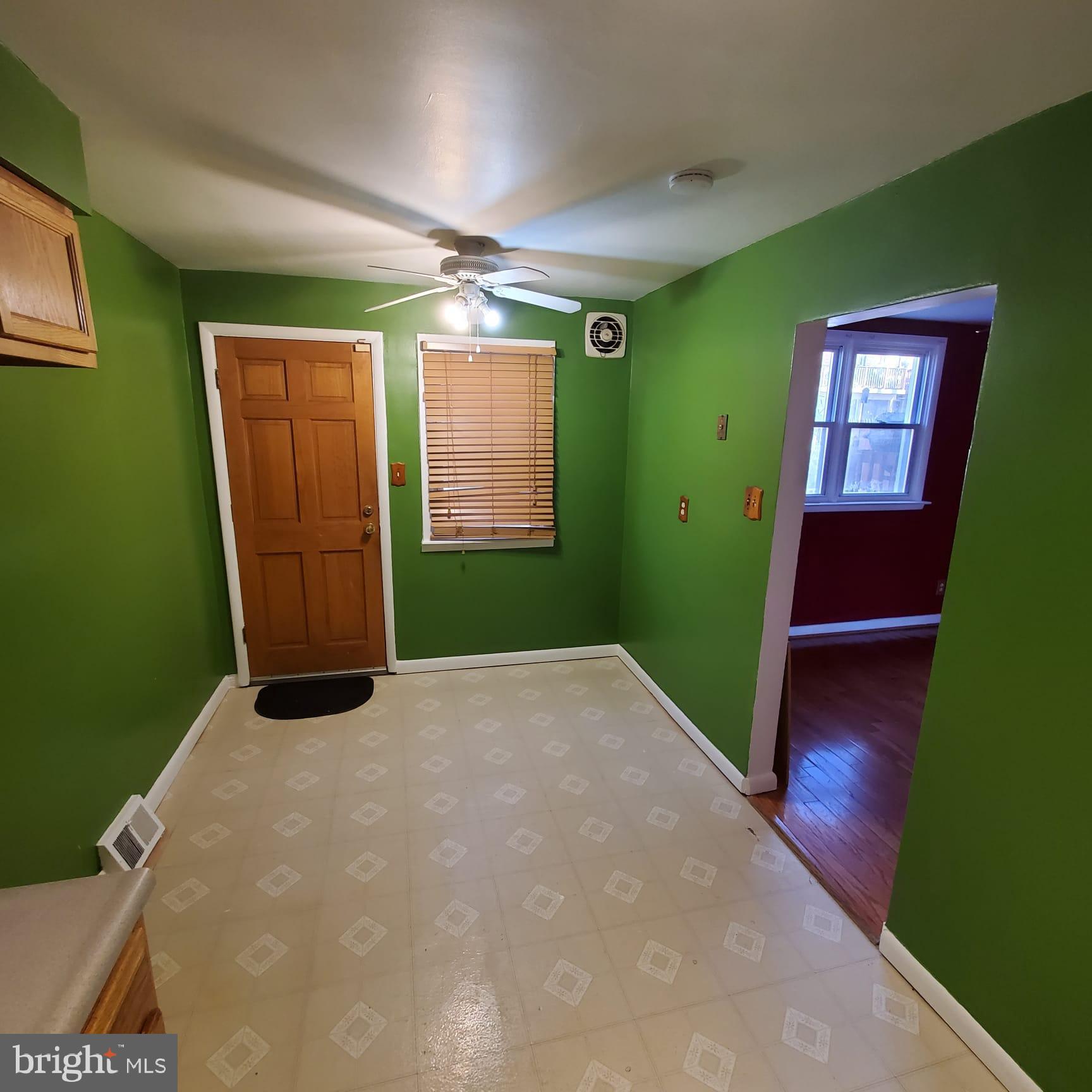 1329 Powell Road Brookhaven, PA 19015 - Photo 12 of 29