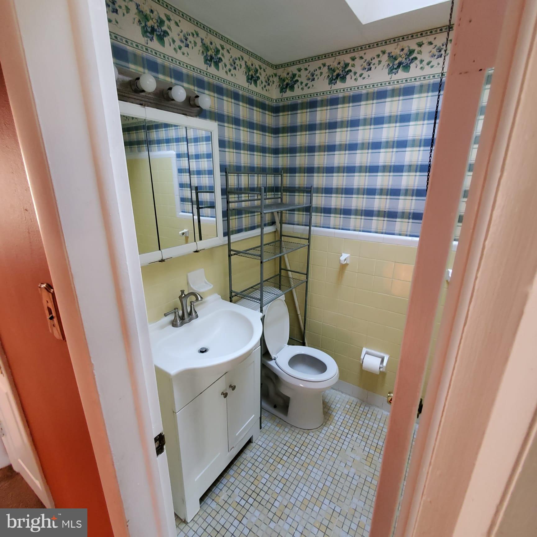 1329 Powell Road Brookhaven, PA 19015 - Photo 20 of 29