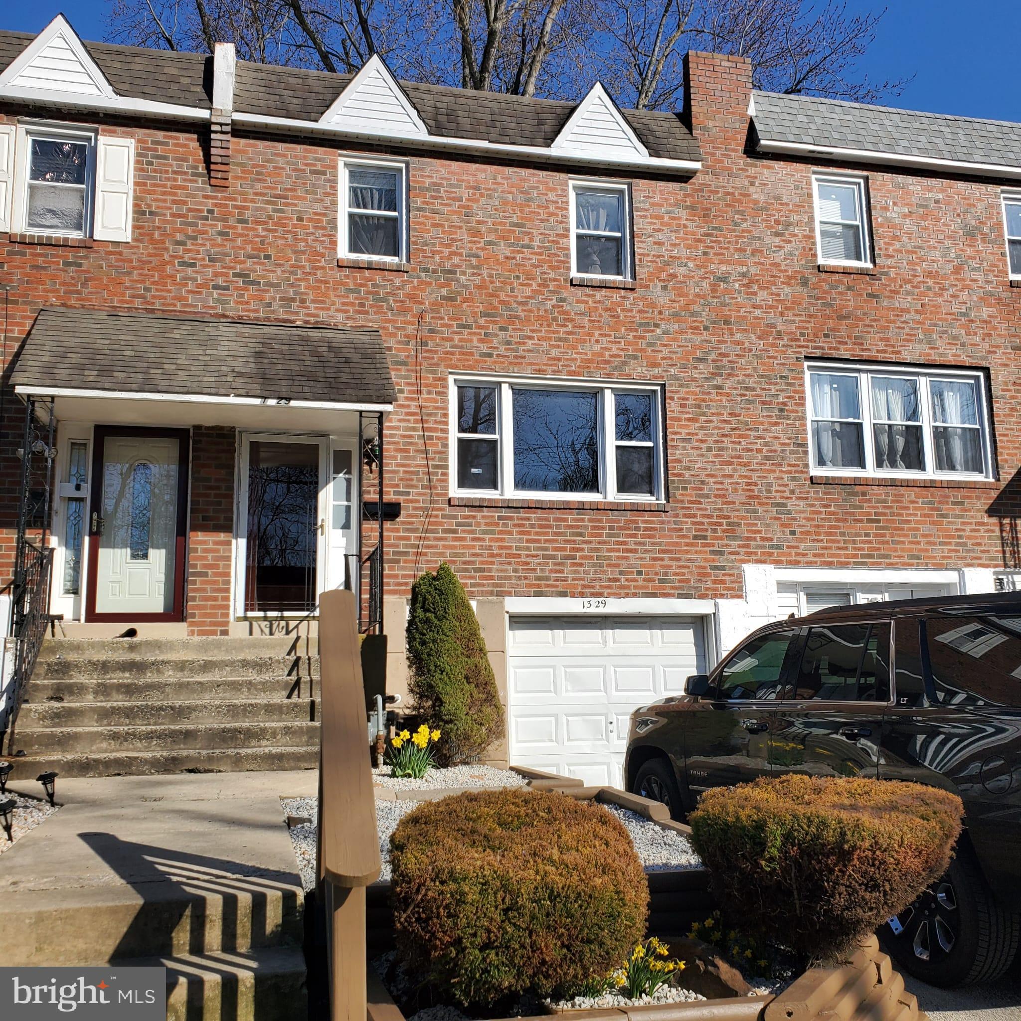 1329 Powell Road Brookhaven, PA 19015 - Photo 2 of 29