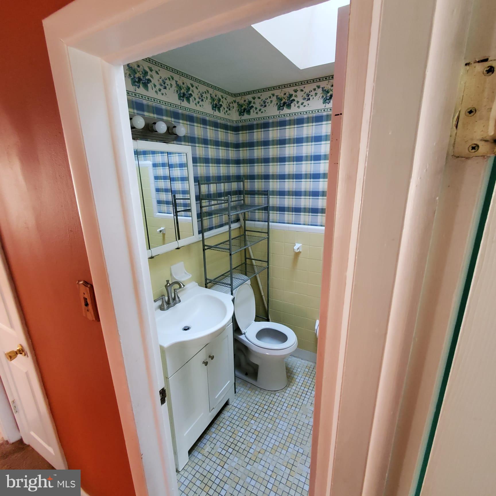1329 Powell Road Brookhaven, PA 19015 - Photo 21 of 29