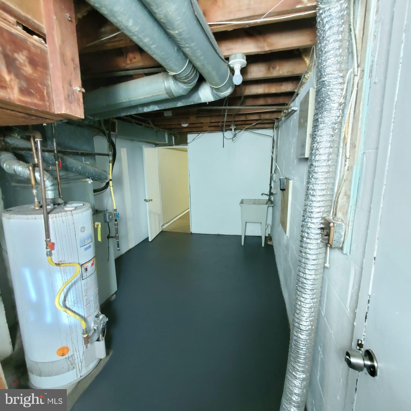 1329 Powell Road Brookhaven, PA 19015 - Photo 26 of 29
